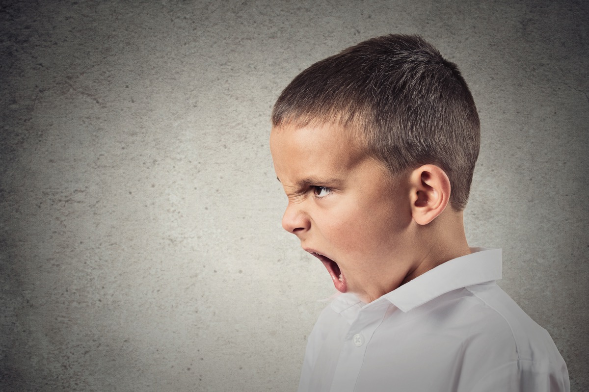 عشر حلول لمشكلة استخدام الطفل الكلمات البذيئة