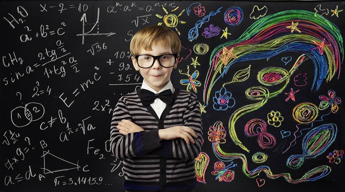 هل علامات الطفل المدرسية دليل على ذكاء الطفل ؟