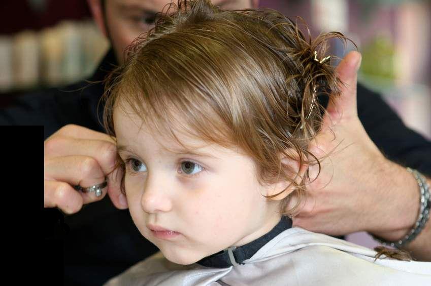كم عدد المرات التى تغسلين فيها شعر طفلك في الصيف؟